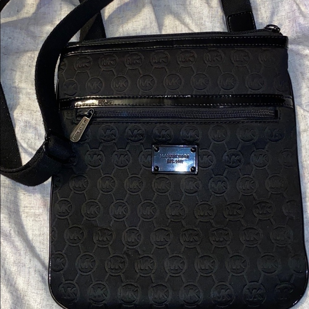 Michael Kors Crossbody Black Purse 👜